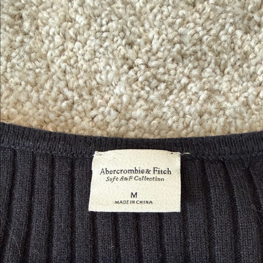 Abercrombie & Fitch Black Ribbed Wrap Sweater - Picture 2 of 2